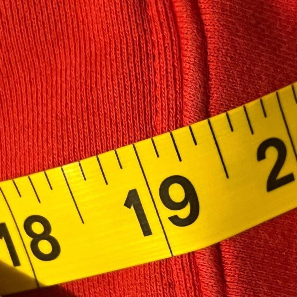 Yeezy Red Hoodie - Picture 4 of 6